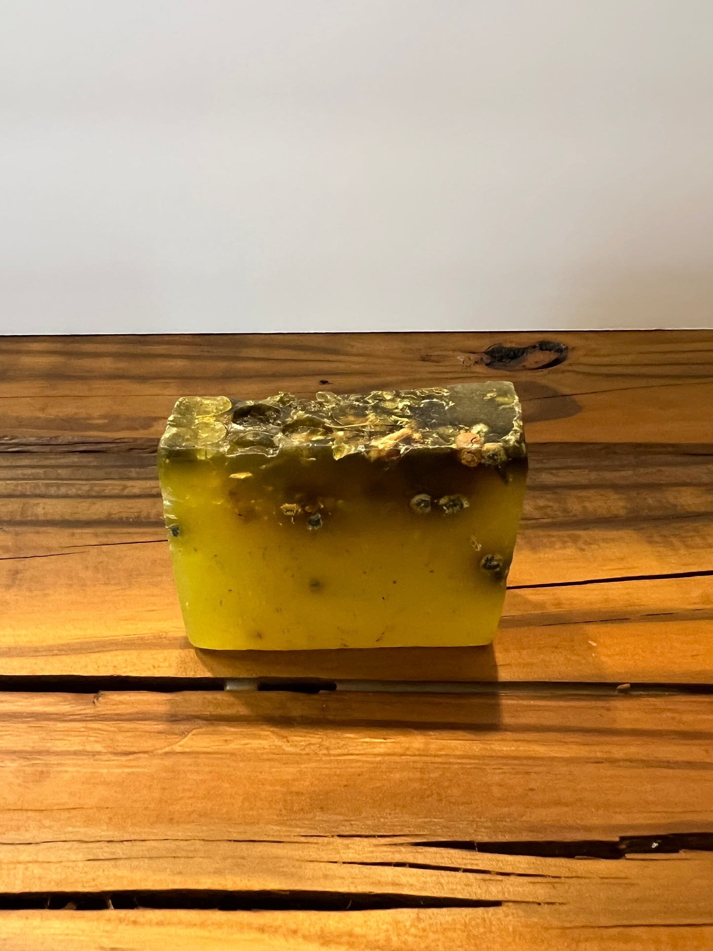 Golden Calm Botanical Soap | Honey & Chamomile | 4 oz